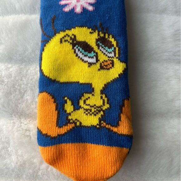 Tweety Snowflake Christmas Slipper Socks Sherpa Lined Non-Slip Warner Bros NEW - Picture 9 of 10
